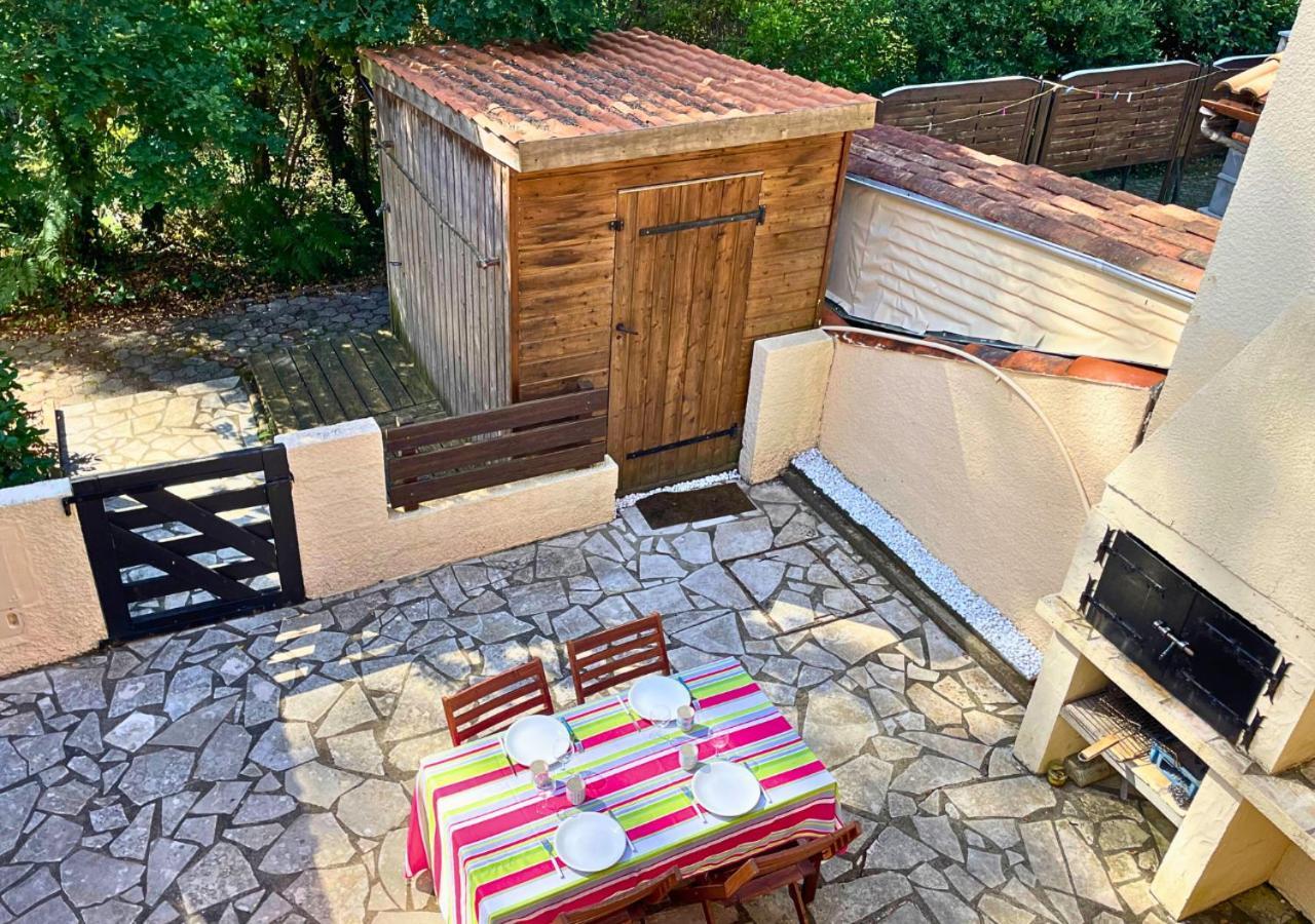 Sylviculteurs - Charmante Villa Patio Renovee セノッス - ル・ペノン エクステリア 写真